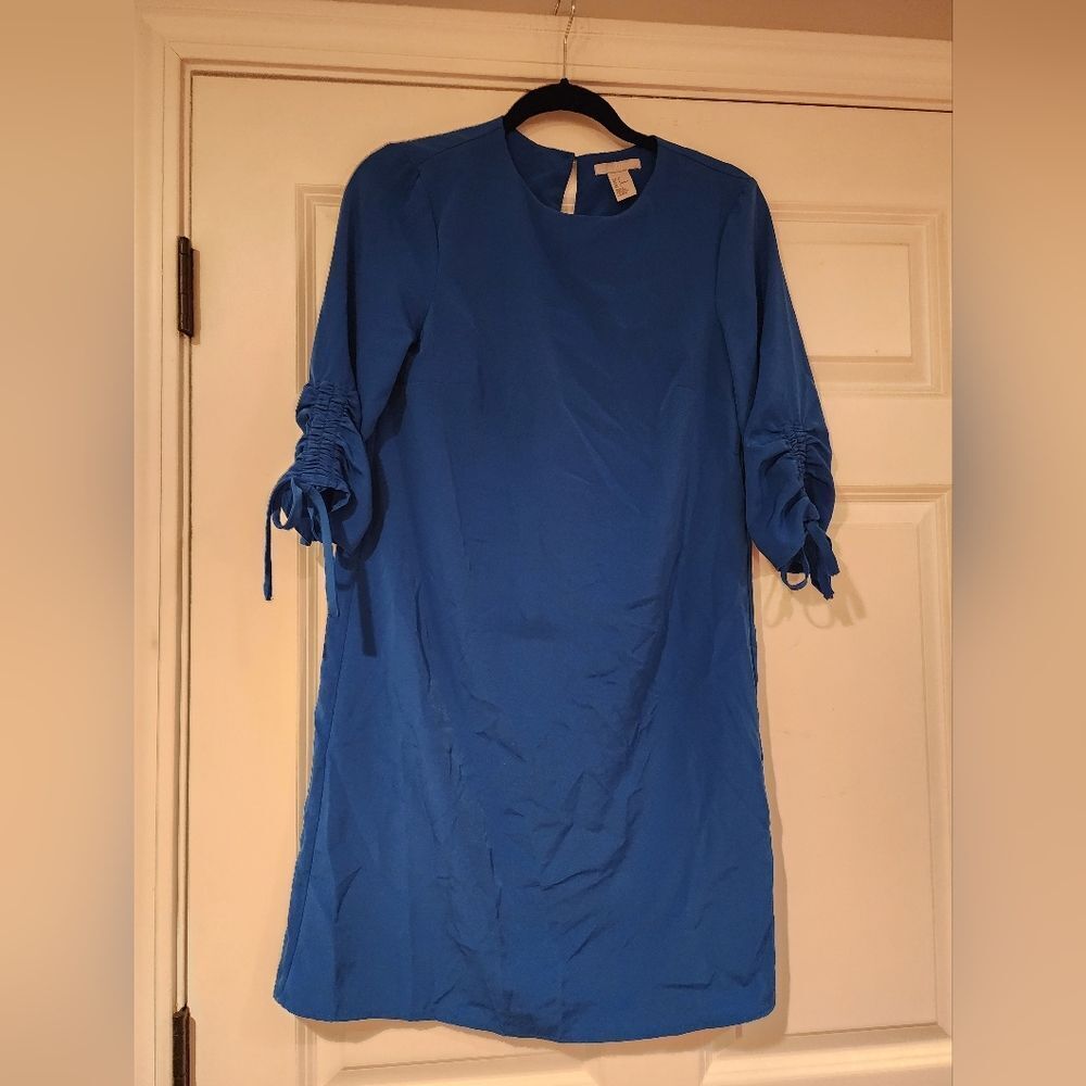 H&M smooth satin feel blue knee length dress Size 6